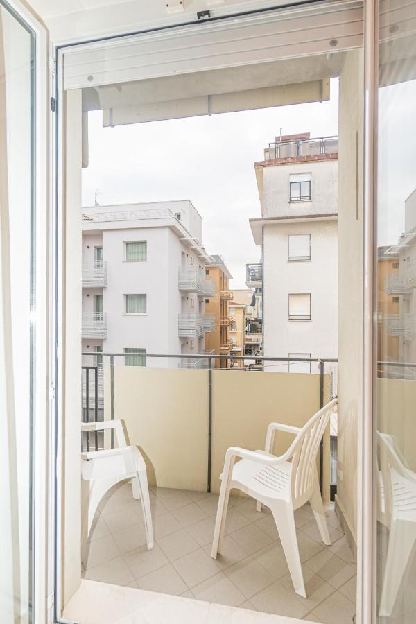 Hotel Arlino Rimini Eksteriør bilde