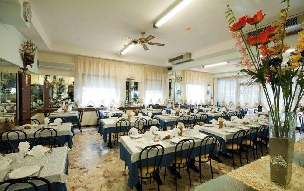 Hotel Arlino Rimini Eksteriør bilde